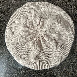 Cozy Knit Beret NWOT